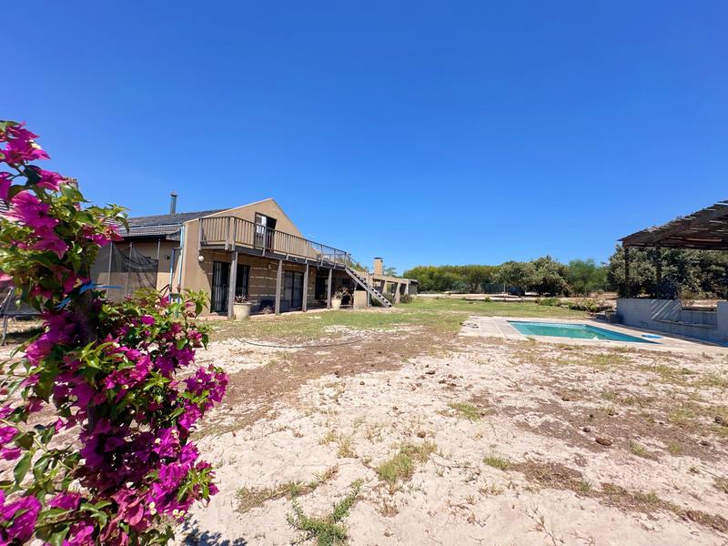 5 Bedroom Property for Sale in Klein Dassenberg Western Cape
